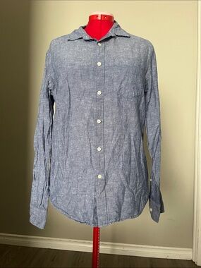 Banana Republic Light Blue Linen-Blend Button Down Shirt